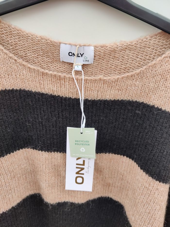 Pull femme en laine avec rayures larges - taille L - photo numéro 3