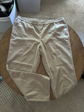 Pantacourt ou pantalon.