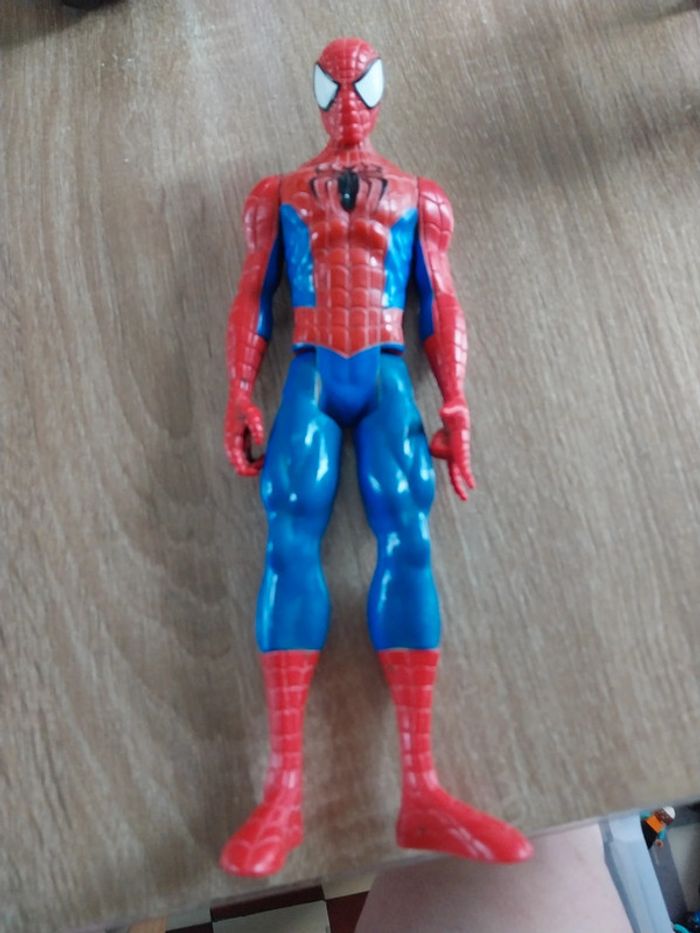 Figurine spiderman