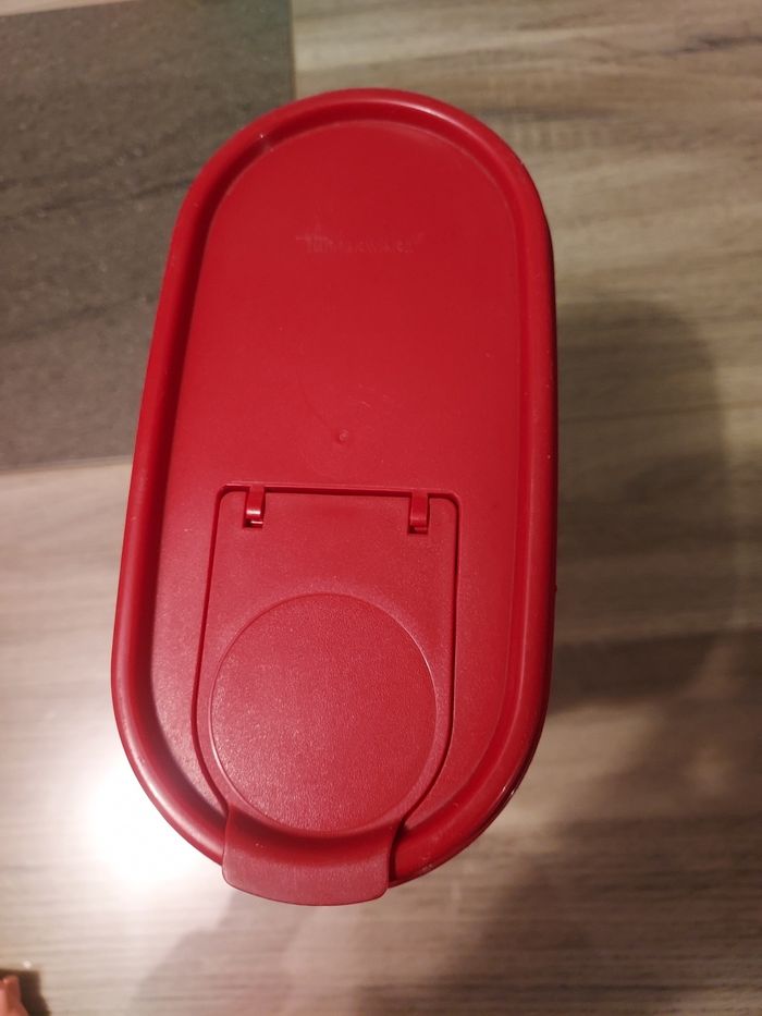 Boite de conservation Tupperware 2,3L - photo numéro 3