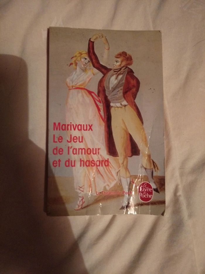 Livre "le jeu de l'amour et du hasard" Marivaux