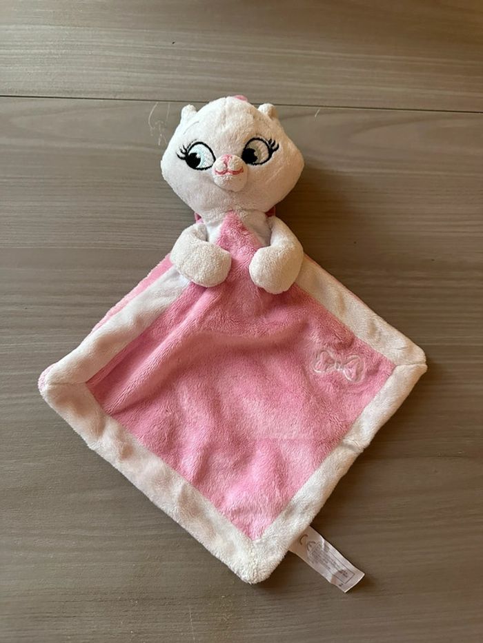 Disney doudou Marie chat