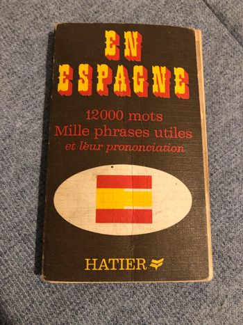 Livre En Espagne 12000 mots mille phrases Hatier