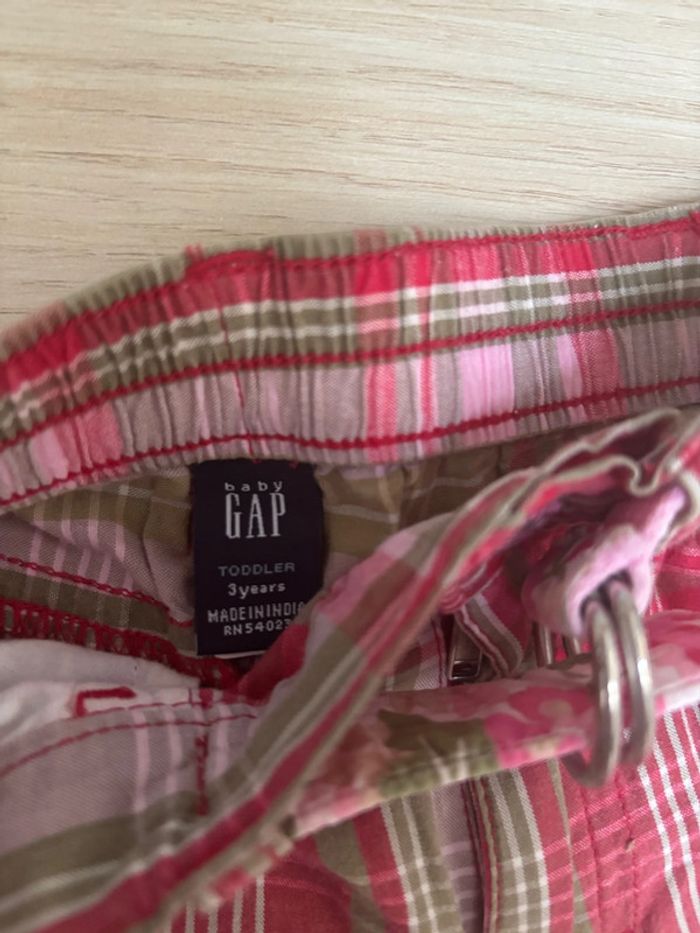Short à carreaux Gap taille 3 ans - photo numéro 3