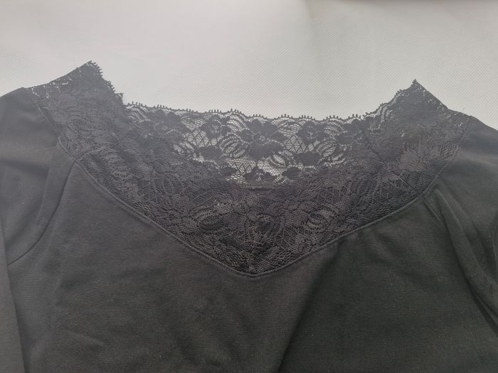 T-shirt manches ¾ dentelle col V 36 U Collection Noir - photo numéro 4