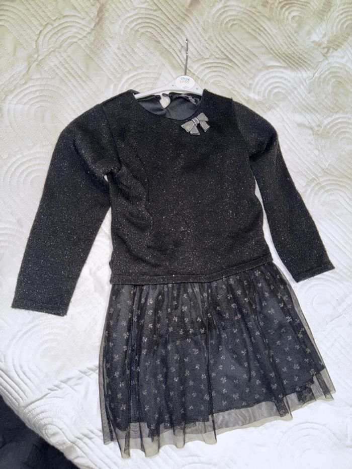 Robe de fête noir et argenté 8 ans