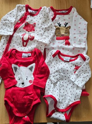 Lot bodies et pyjama