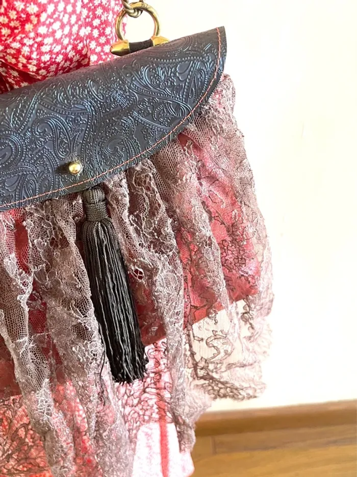 Sac en Cuir avec Dentelle de Calais – Élégance Chic - photo numéro 9