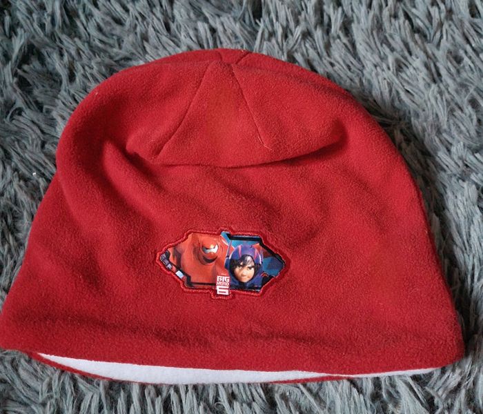 Bonnet rouge Big Hero