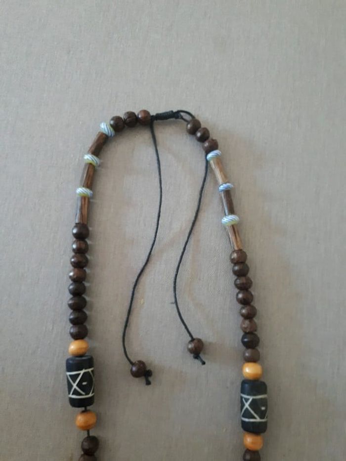 Grand sautoir en bois marron, bleu et blanc - photo numéro 5