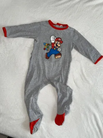 Pyjama une pièce, taille 18 mois
