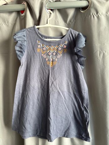 TEE shirt