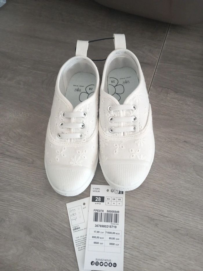 Basket toile dentelle 28