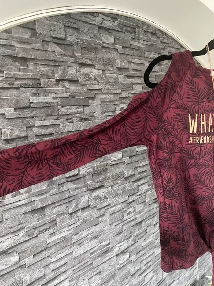 🛑Top fille bordeaux à nouer – motif feuilles – col ouvert – Gémo – 12 ans🛑 - photo numéro 3