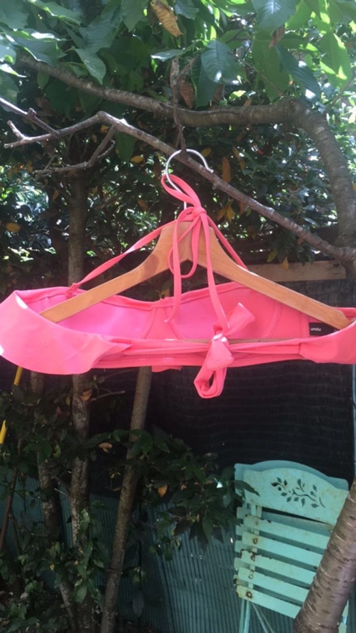 Joli maillot rose fluo - photo numéro 4
