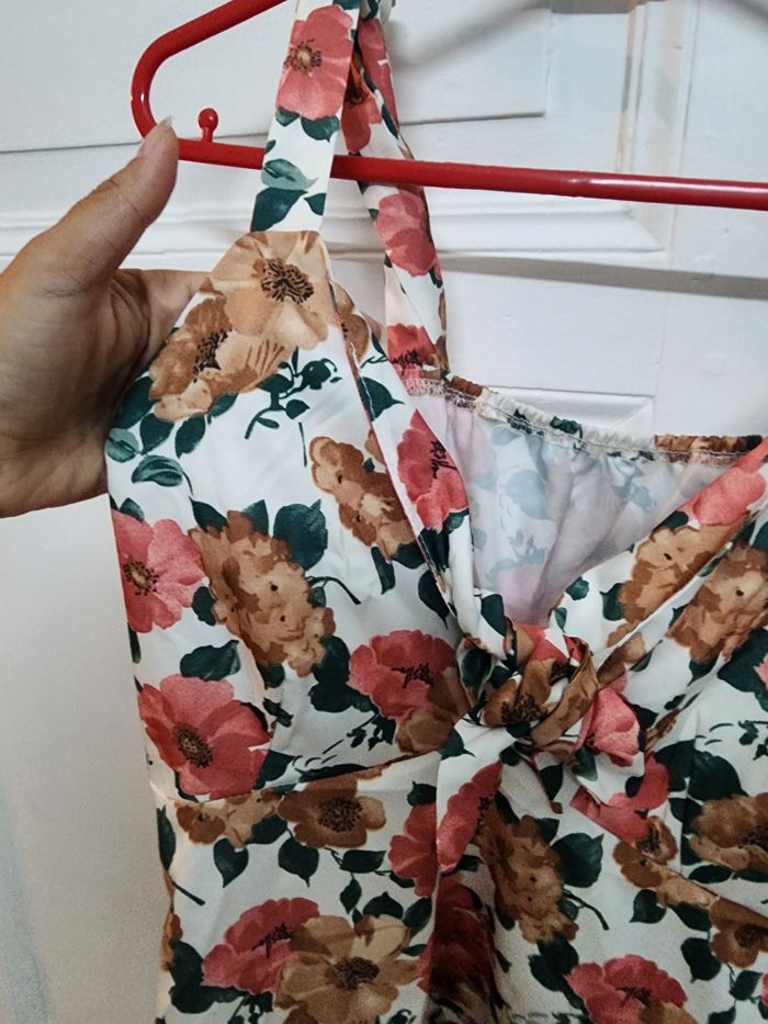 Haut habillé fleuri - photo numéro 2