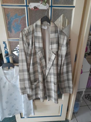 Jolie veste un jours ailleurs