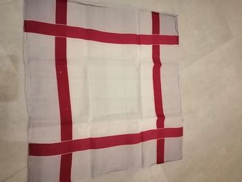 lot de 2 mouchoirs gris et rouge