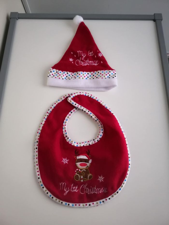 Set de Noël pour bébé Gifi (bonnet + bavoir 1er Noël)