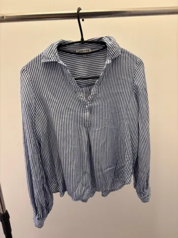 Blouse manche longue blanche et bleu à rayures