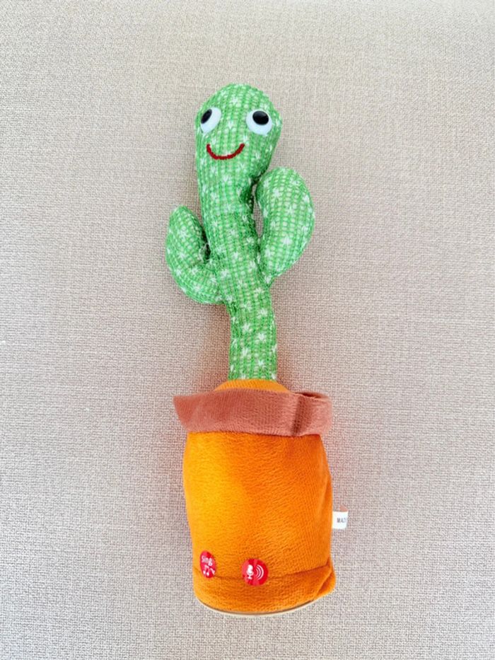 Cactus Peluche Intelligente Réagit à la Voix et à la Musique - photo numéro 2