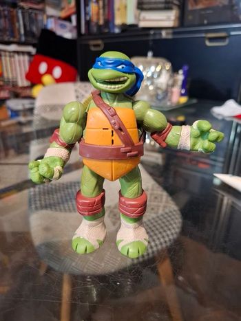 Tortues Ninja figurine articulée Leonardo Viacom