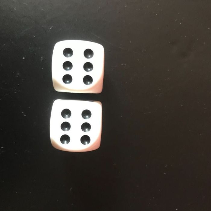 lot 2 dés * prix 0.50 cts * kiki60230