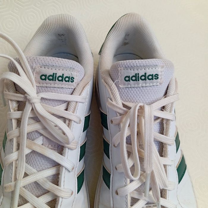 Baskets Adidas Pour Enfant Taille 34. Baskets Blanches Adidas Enfant - photo numéro 3
