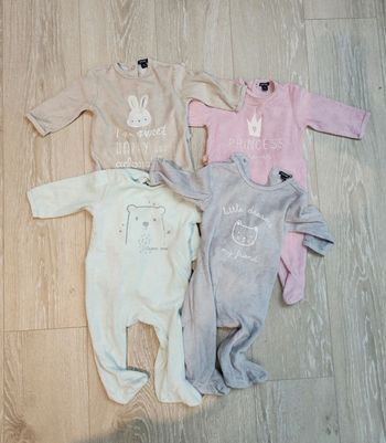 Lot pyjamas Kiabi 6/9mois