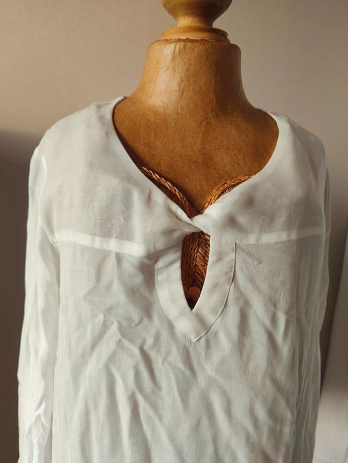 Blouse blanche - photo numéro 2