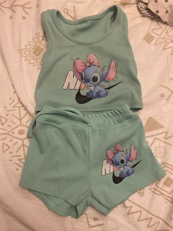 Ensemble nike stitch
