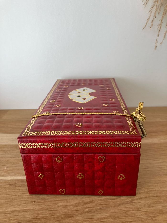 Vintage-Très belle boîte vide rouge-Effet matelassé pour cartes - photo numéro 6