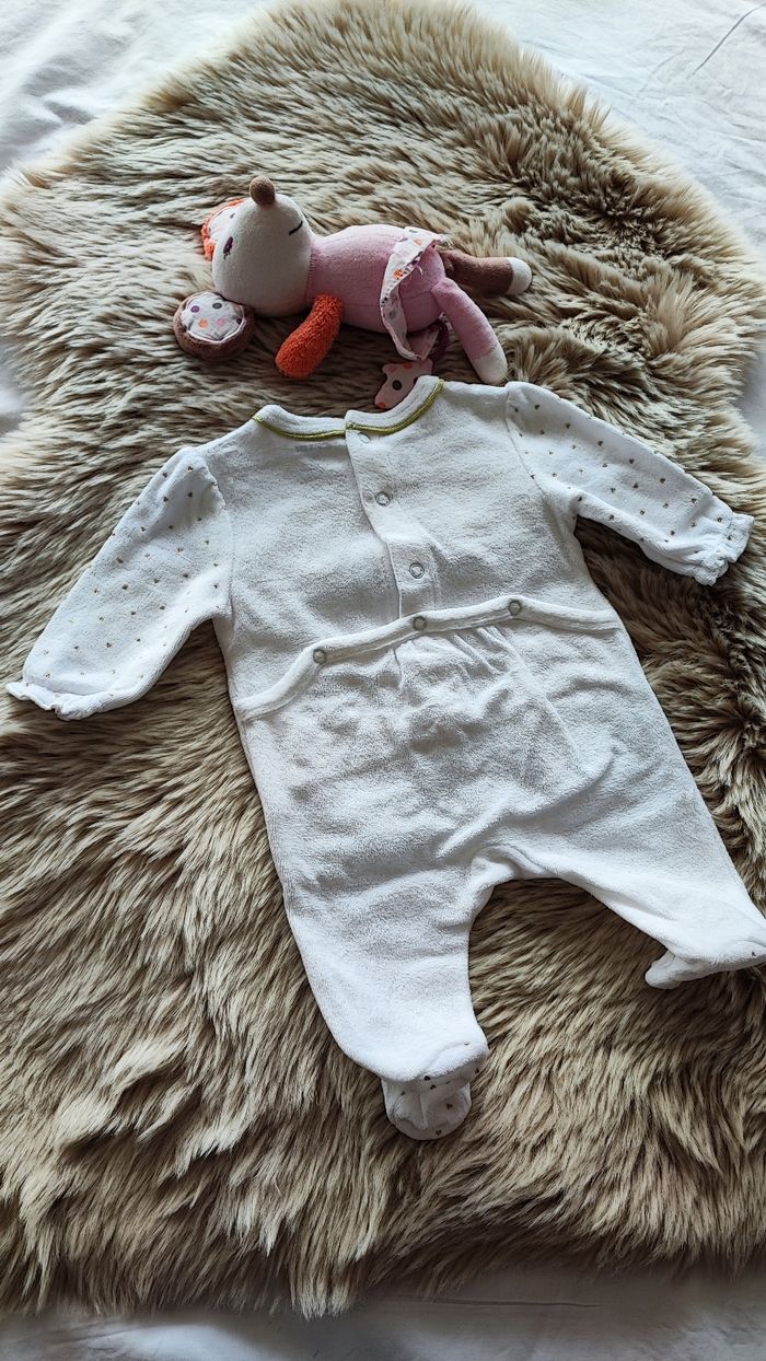 Pyjama chaud blanc or lapin Kiabi 1 mois - photo numéro 2