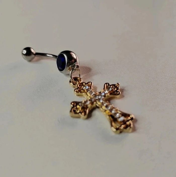 Piercing nombril croix - Neuf - photo numéro 5