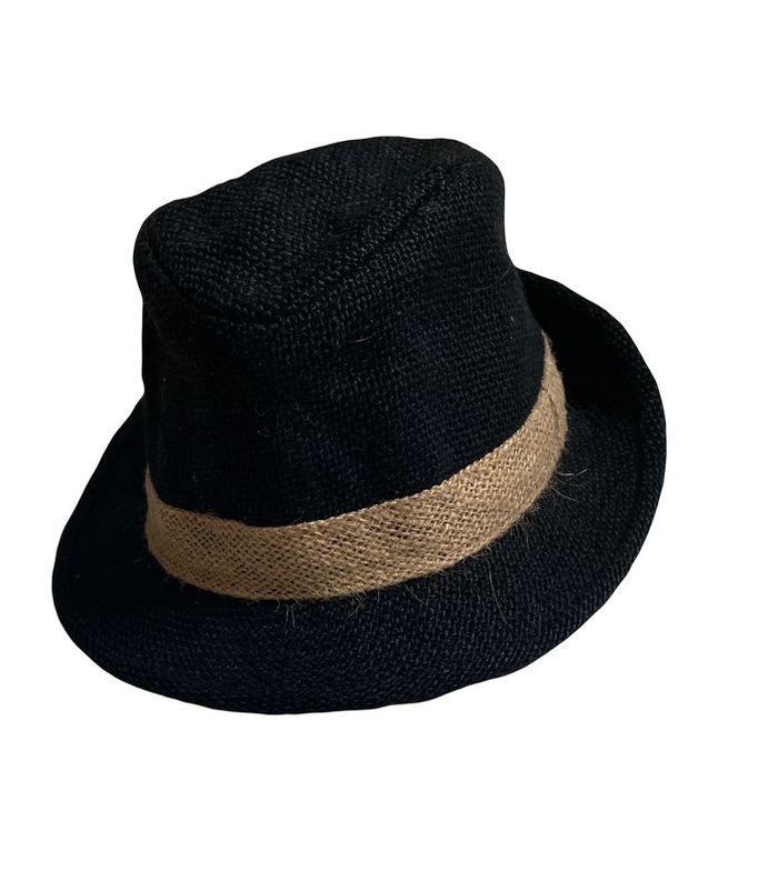 Chapeau garçon.taille 52 cm. Très bon état.