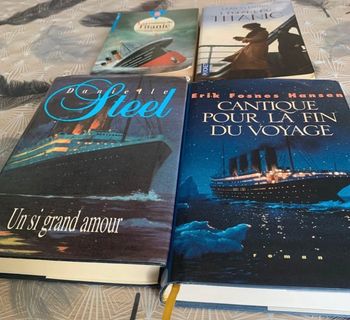Lot de 4 livres thème Titanic 