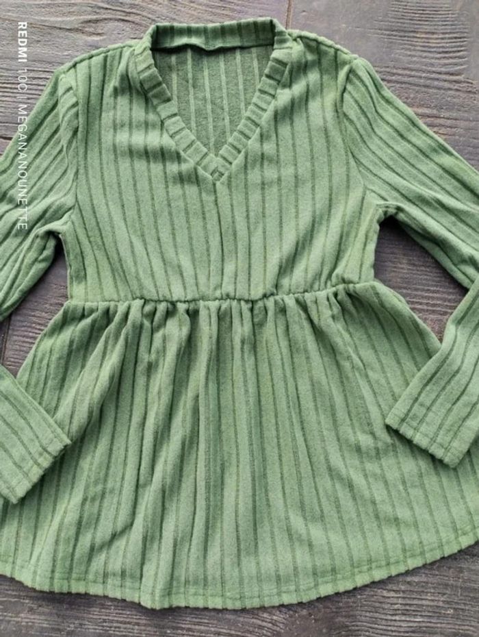💚 Haut Vert Texturé – Taille 38 M – Boutique Indépendante 💚 - photo numéro 3