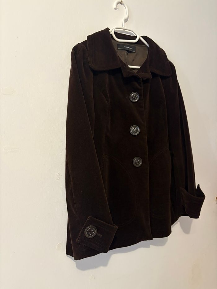 Manteau Zara en velours côtelés marron chocolat. Taille M - photo numéro 2