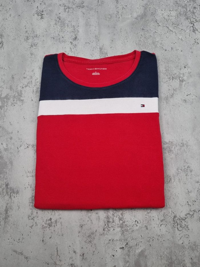 T-shirt Tommy Hilfiger rouge – Taille M Femme (mesures en photos) - photo numéro 2