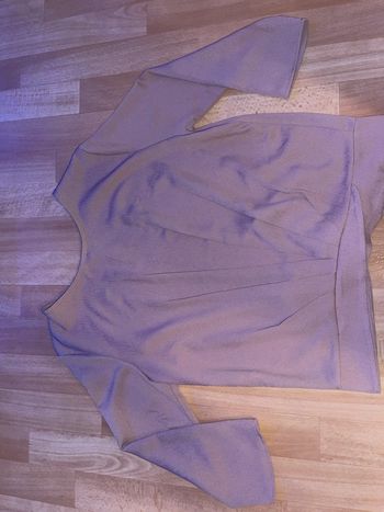 Blouse ouverte dans le dos