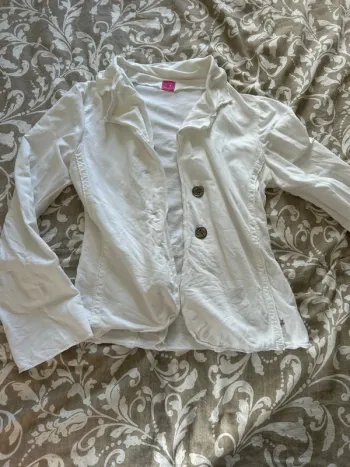 Veste des petits hauts taille trois blanche