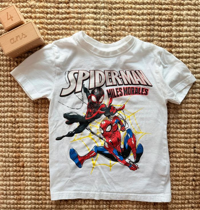 Tee shirt Disney Spiderman 4/5ans