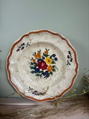 Ancienne assiette creuse longchamp mistral