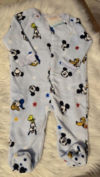 NEUF (non porté)🏷🤩😍👌 superbe surpyjama polaire 12 mois  garçon Disney💙💙💙