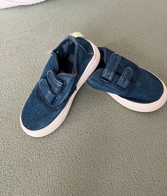 Chaussure en toile à scratch taille 29