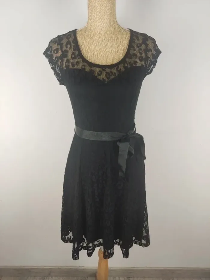 Robe mi-longue cocktail manches courtes noire motif léopard taille S Morgan