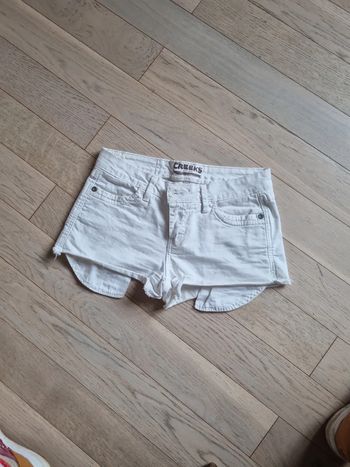 Short court 36 creeks