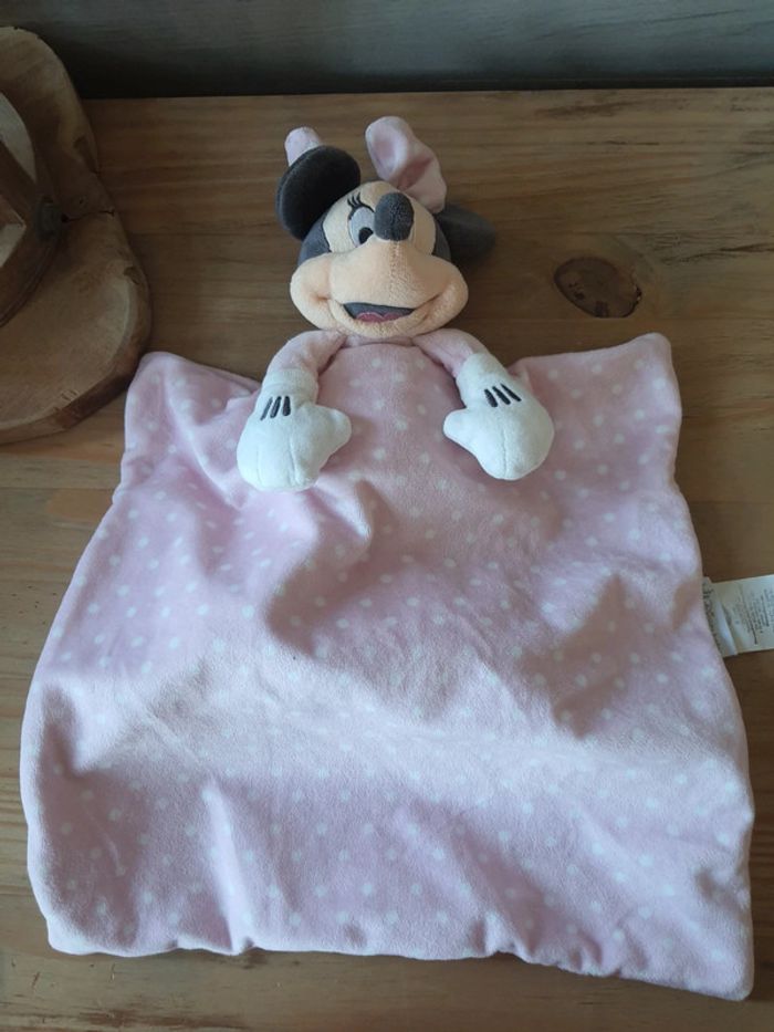 Doudou minnie disneystore