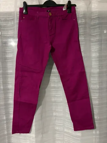 Jeans violet