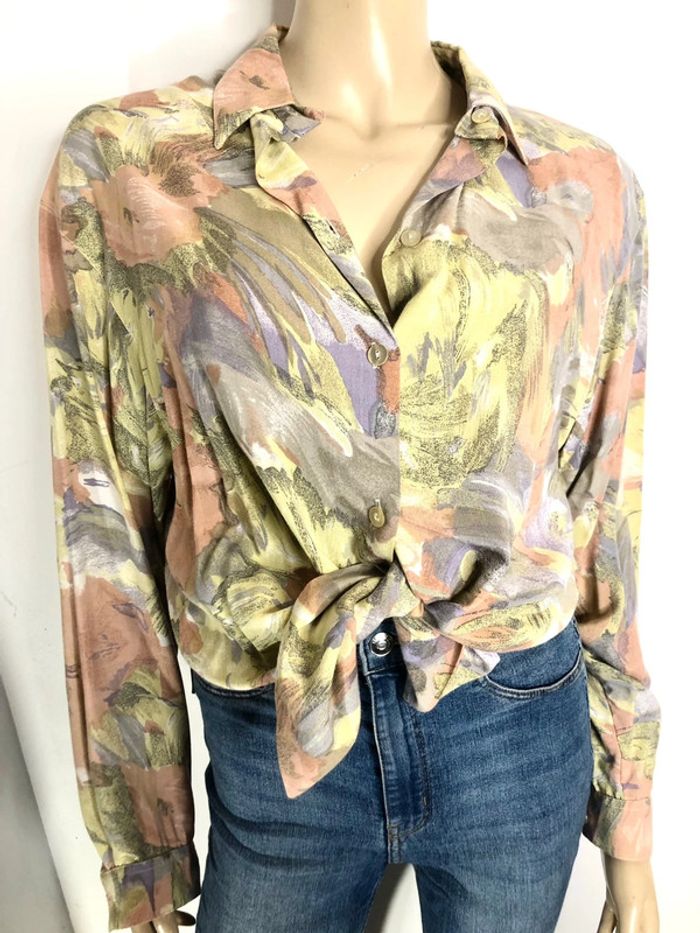 Très belle blouse chemise style abstraite couleur pastel vintage taille 42/44 (voir mesures)